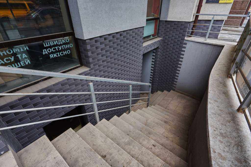 Продажа другого торгового помещения 136.9 м², Железнодорожная ул., 49