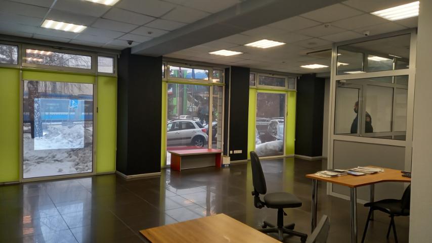 Аренда торгового помещения 60 м², Жилянская ул.