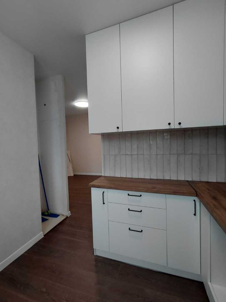 Продаж 3-кімнатної квартири 42 м², Волі просп., 68