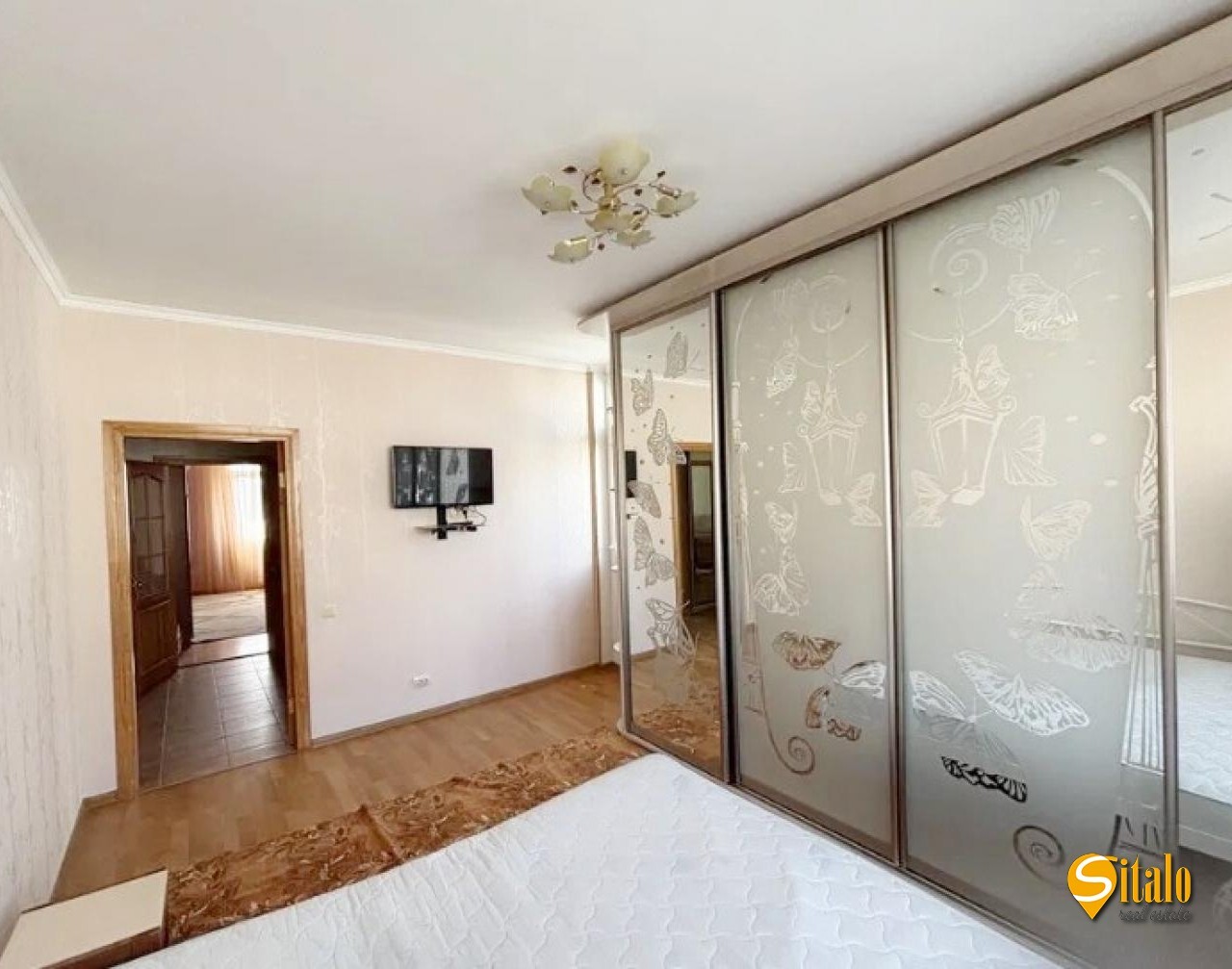 Продажа 3-комнатной квартиры 101.2 м², Академика Вильямса ул.