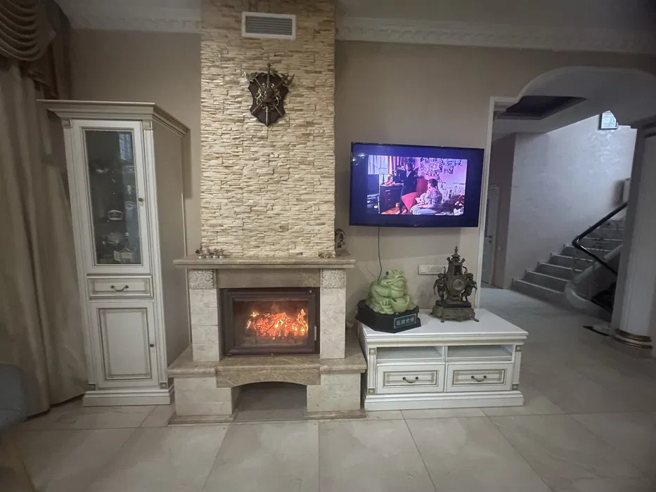 Аренда дома 300 м², Кирилла Осьмака ул.