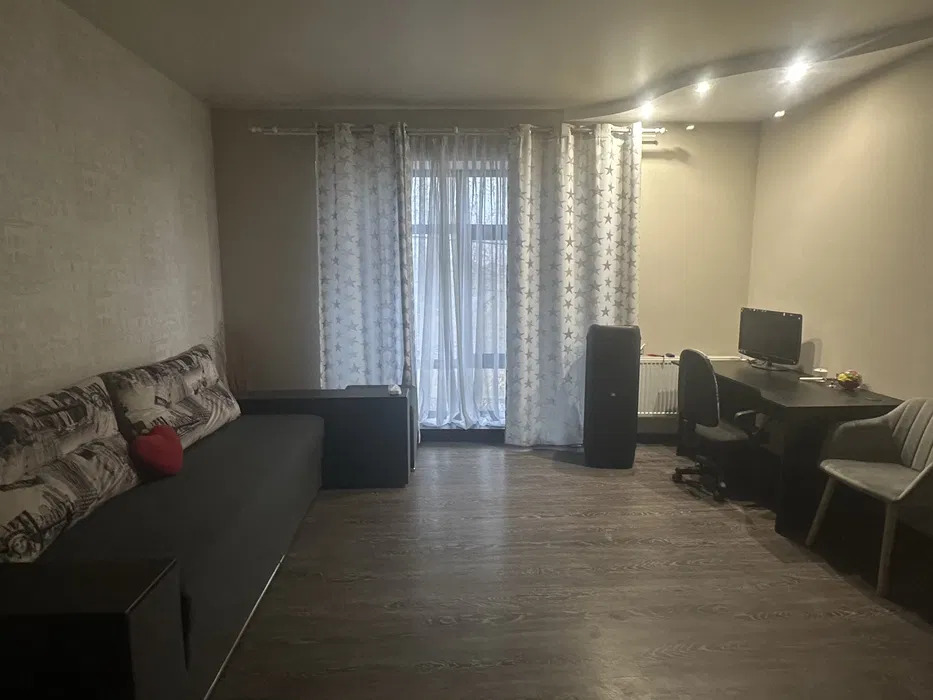 Аренда дома 300 м², Кирилла Осьмака ул.