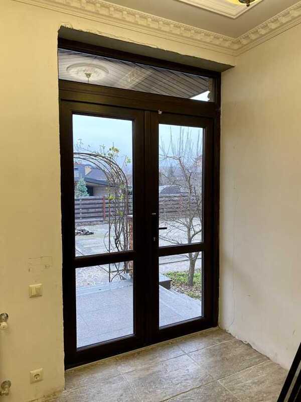 Продаж будинку 425 м²