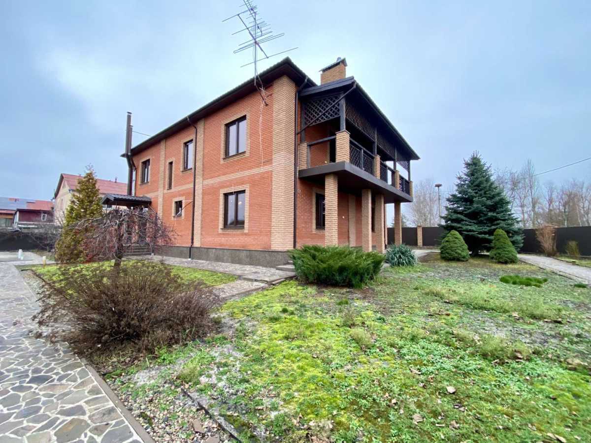 Продаж будинку 425 м²