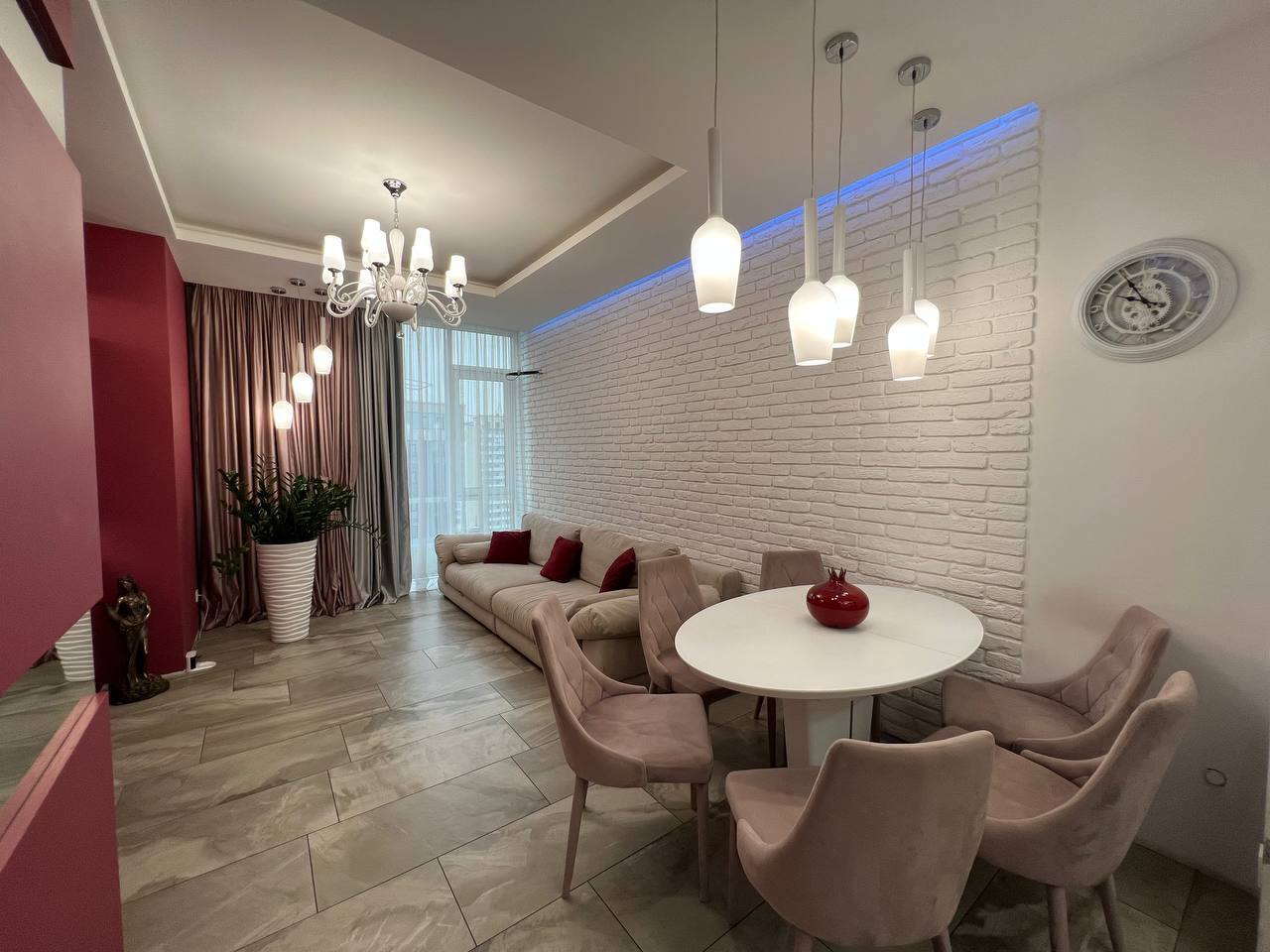 Продаж студії 78 м², Сімферопольська вул.