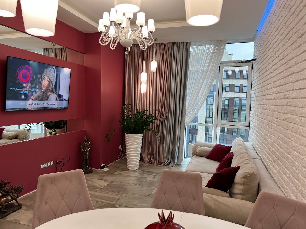 Продаж студії 78 м², Сімферопольська вул.