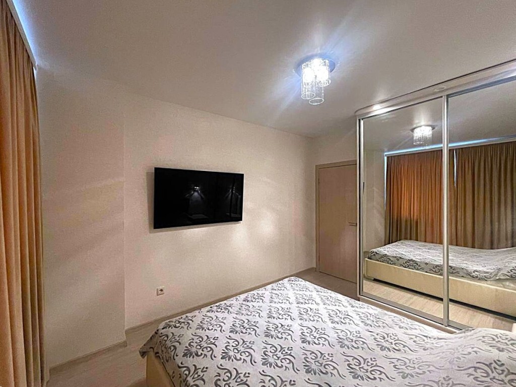 Продаж 2-кімнатної квартири 55 м², Грушевского Михаила вул., 30Б