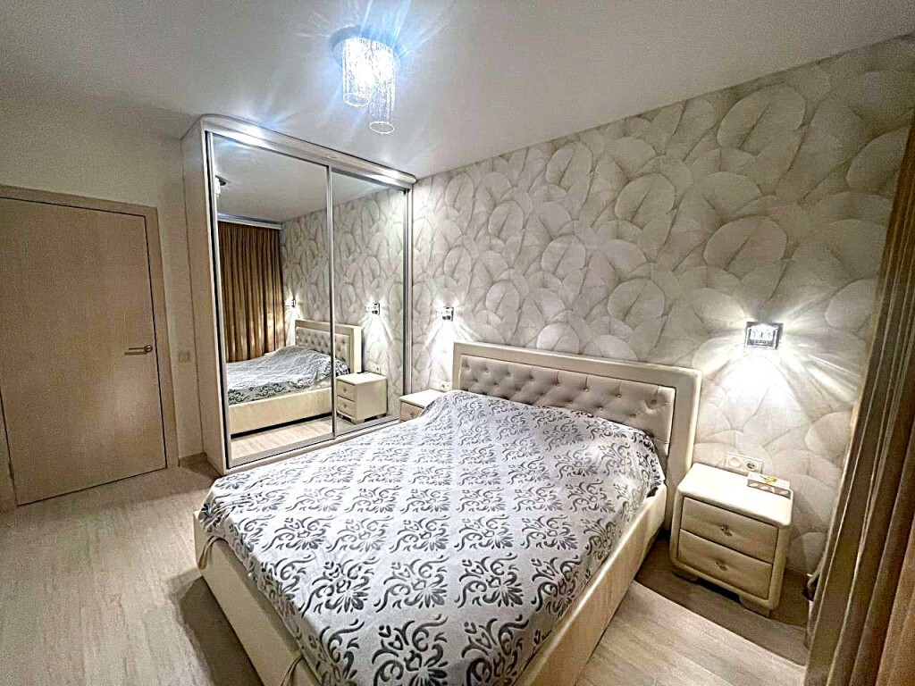 Продаж 2-кімнатної квартири 55 м², Грушевского Михаила вул., 30Б