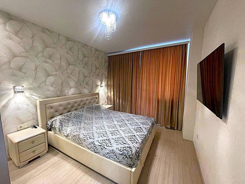 Продаж 2-кімнатної квартири 55 м², Грушевского Михаила вул., 30Б