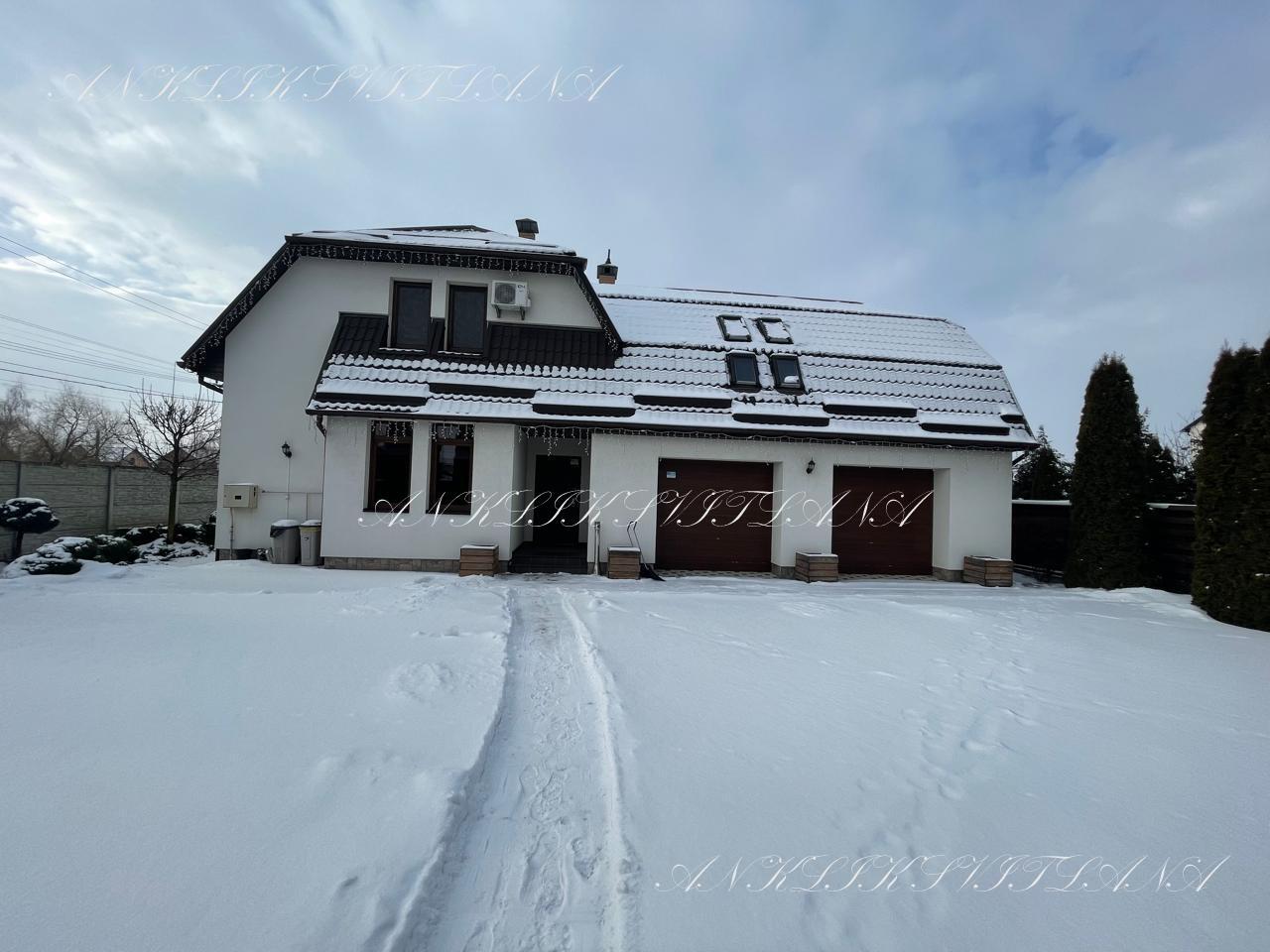 Аренда коттеджа 300 м²