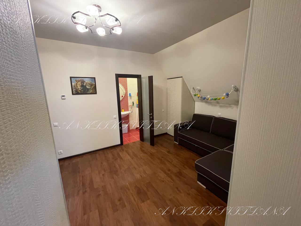 Аренда коттеджа 300 м²