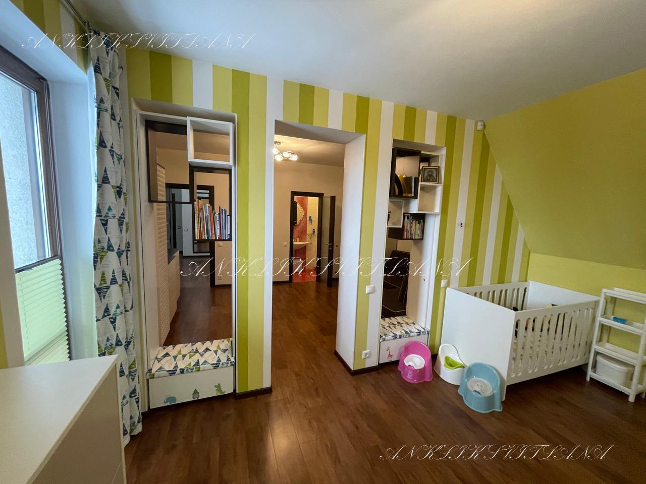 Аренда коттеджа 300 м²