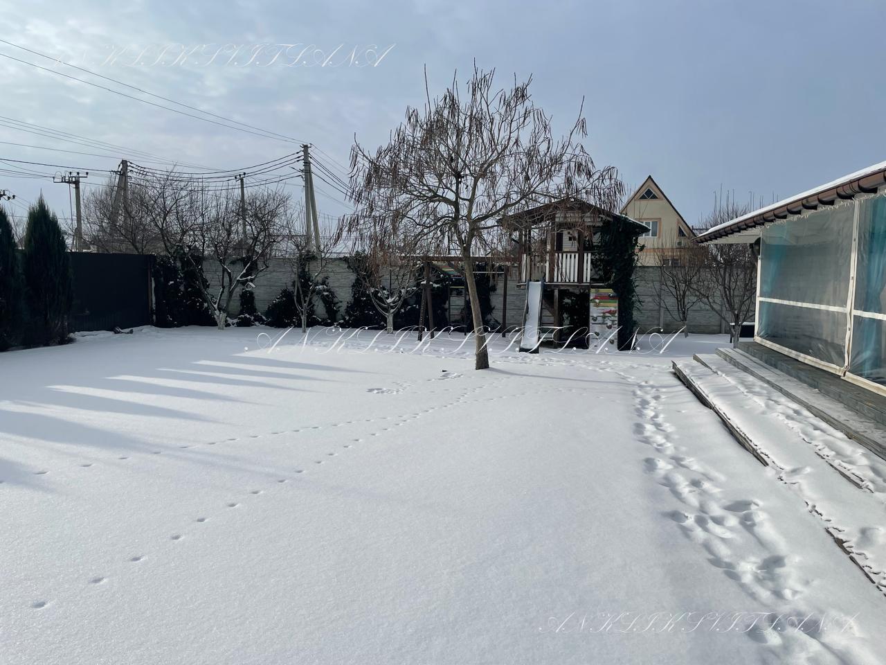 Аренда коттеджа 300 м²