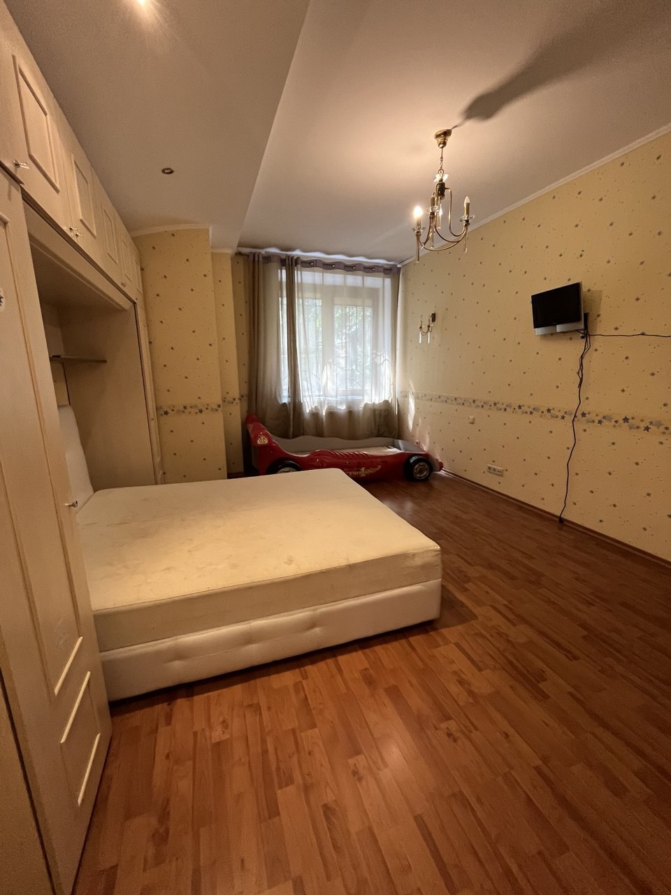 Продажа 3-комнатной квартиры 156 м², Педагогический пер., 3/2