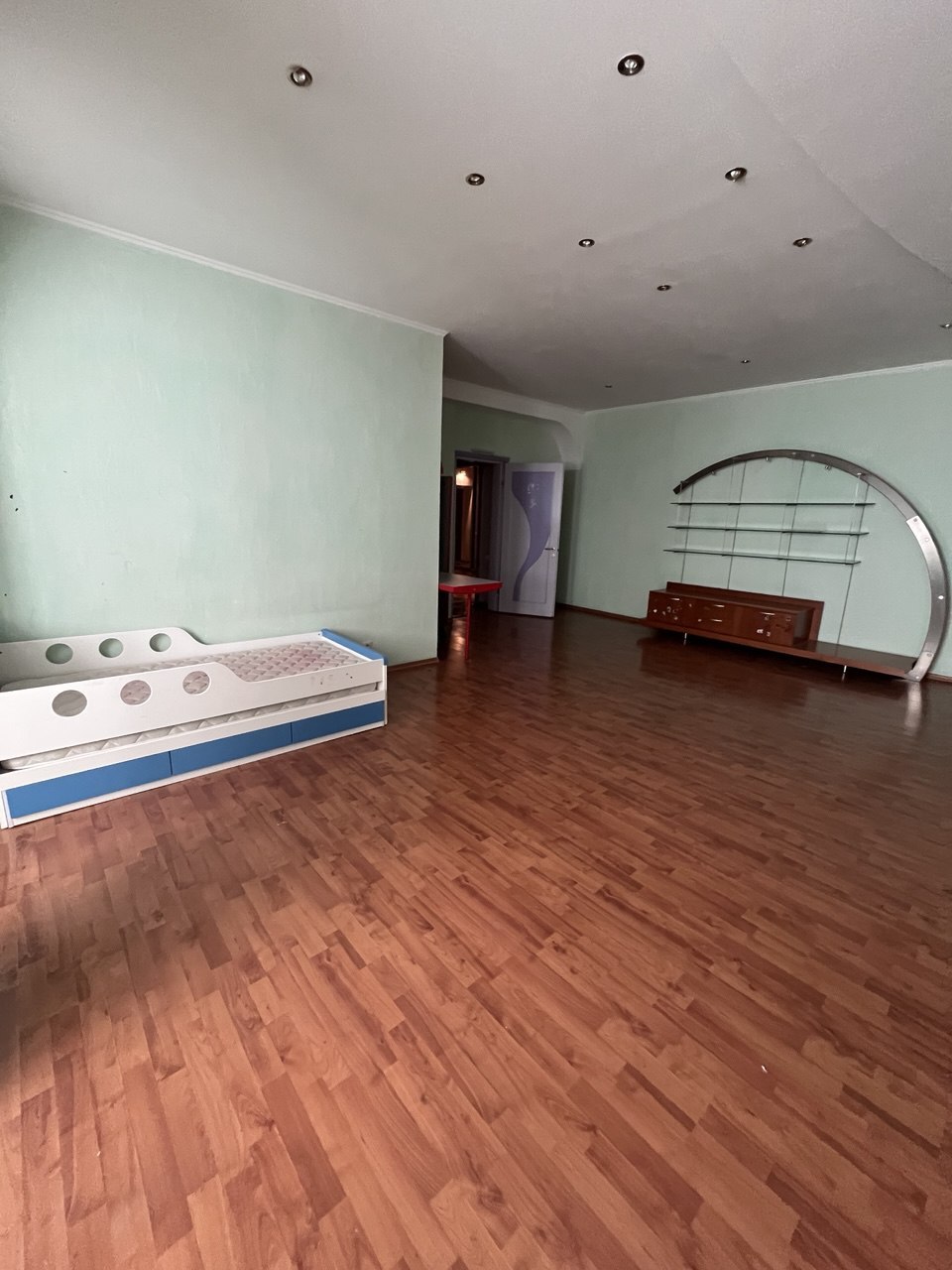 Продажа 3-комнатной квартиры 156 м², Педагогический пер., 3/2