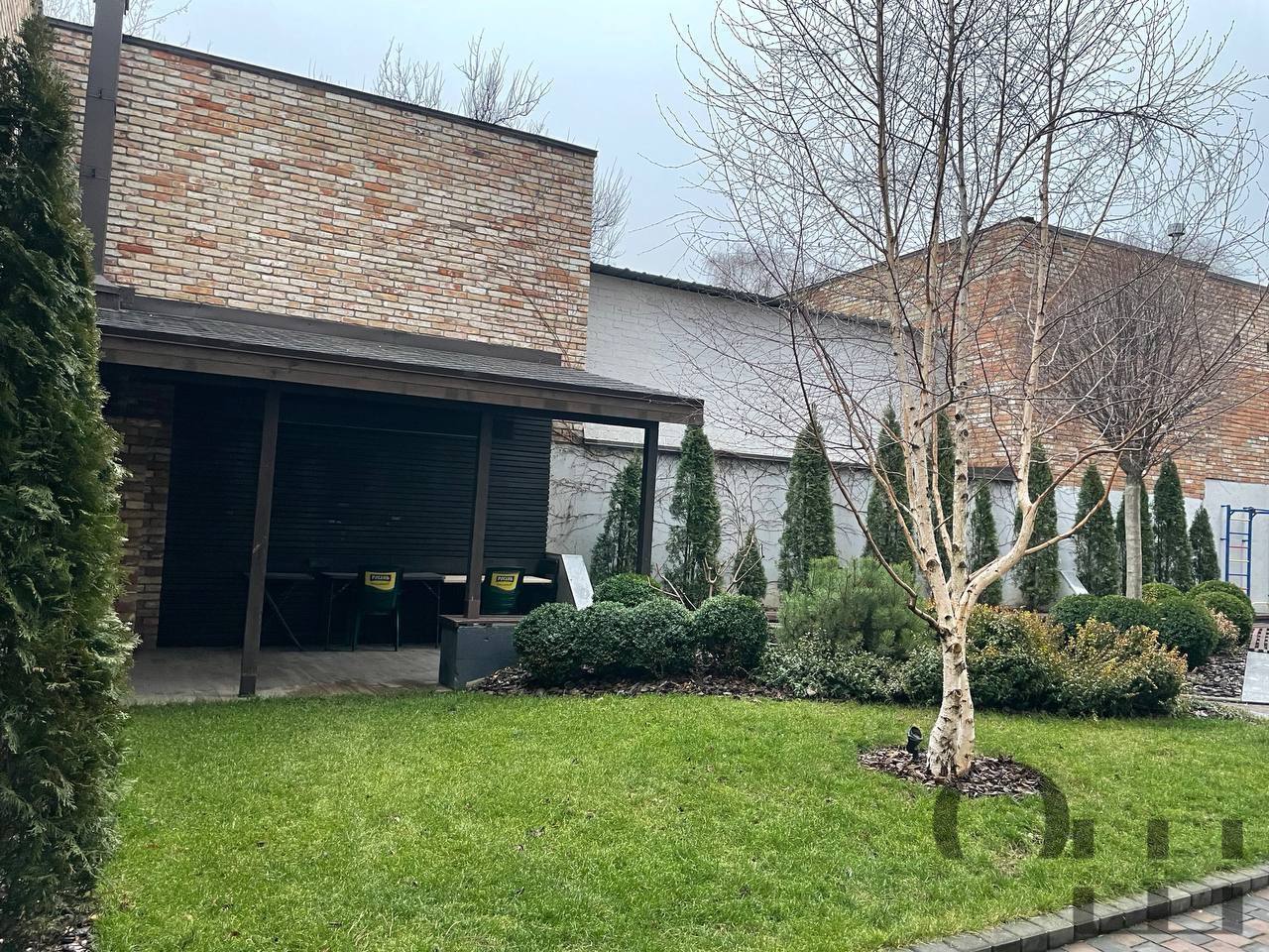 Продажа 4-комнатной квартиры 119 м², Воскресенская ул.