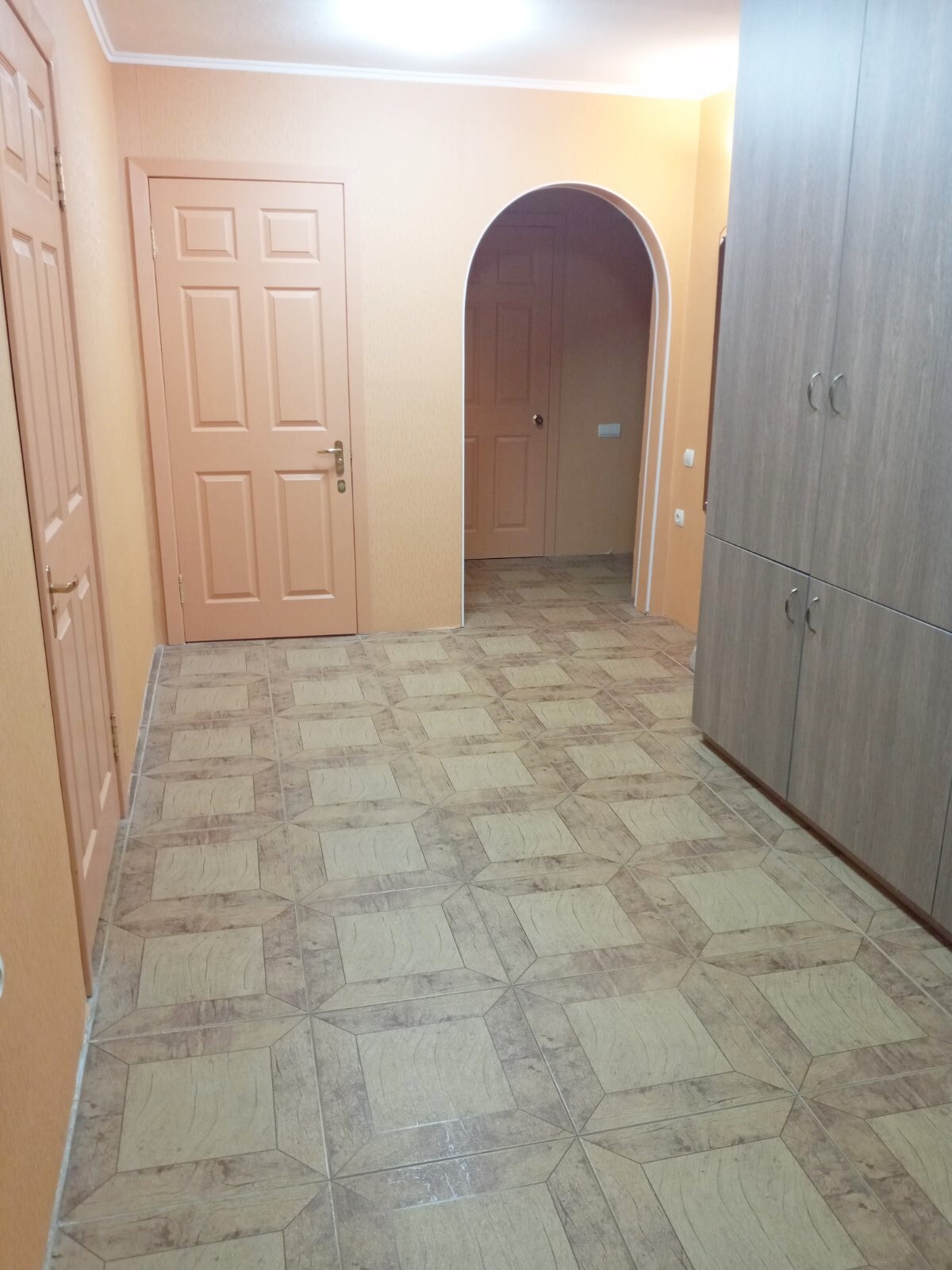 Продажа 4-комнатной квартиры 100 м², Олевская ул., 3Б