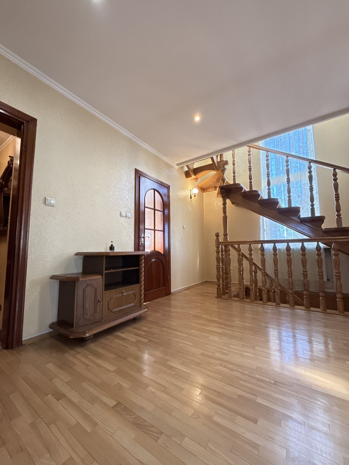 Продажа дома 230 м², Олександра Баховця 24