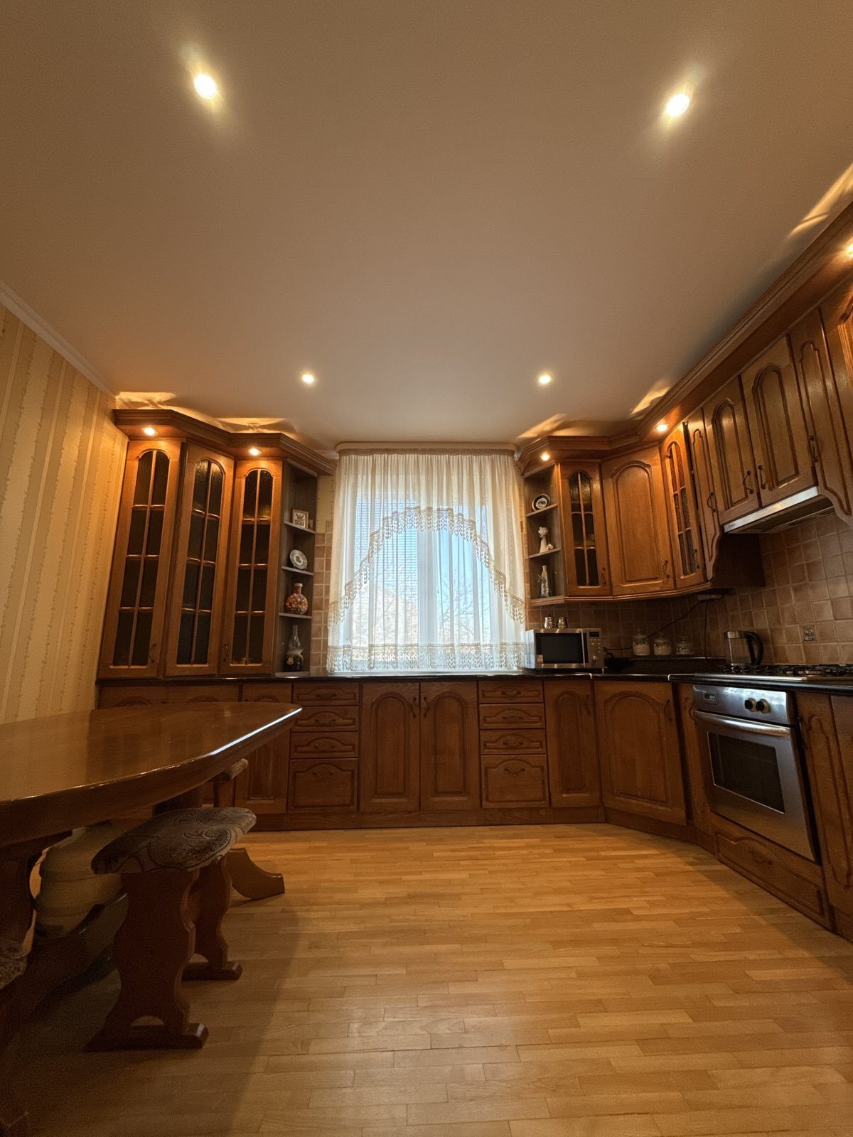 Продажа дома 230 м², Олександра Баховця 24