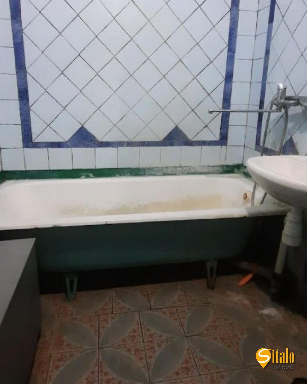 Продаж 2-кімнатної квартири 60.9 м², Ревуцького вул., 7А