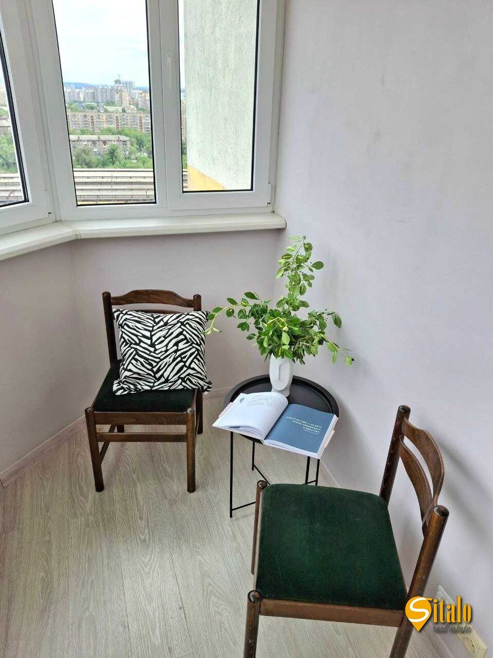 Продаж 3-кімнатної квартири 92 м², Хорольська вул., 1А