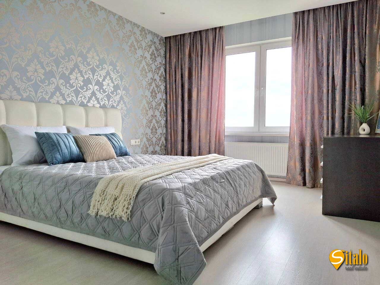 Продаж 3-кімнатної квартири 92 м², Хорольська вул., 1А