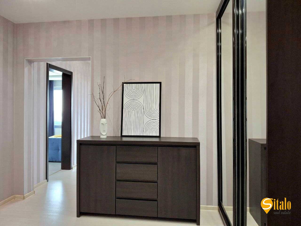 Продаж 3-кімнатної квартири 92 м², Хорольська вул., 1А