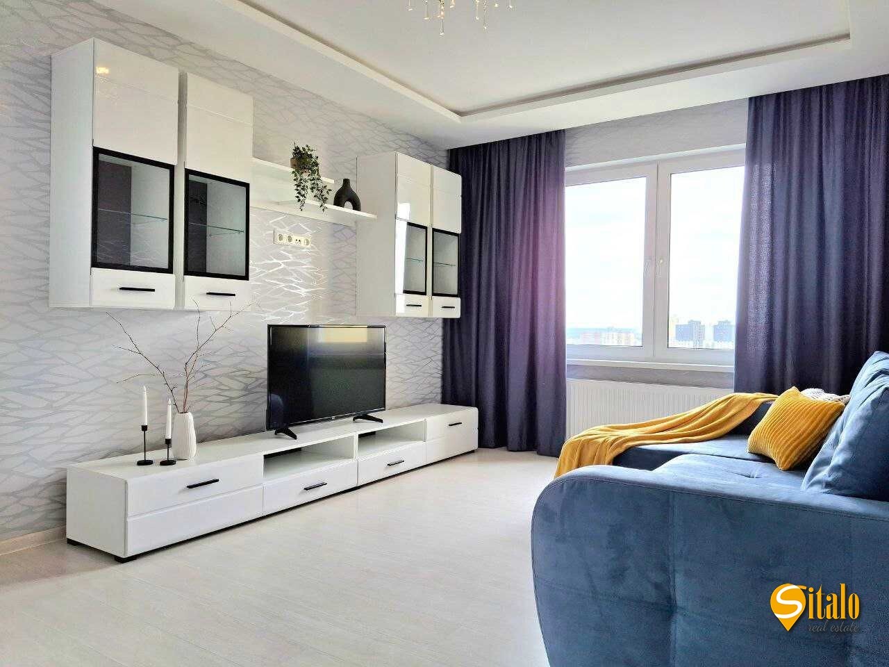 Продаж 3-кімнатної квартири 92 м², Хорольська вул., 1А