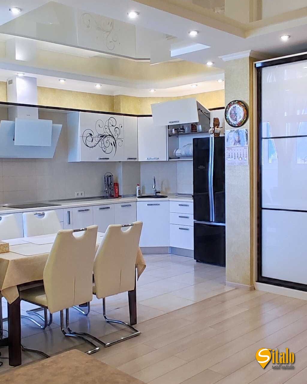 Продажа 3-комнатной квартиры 102.6 м², Ревуцкого ул., 7В