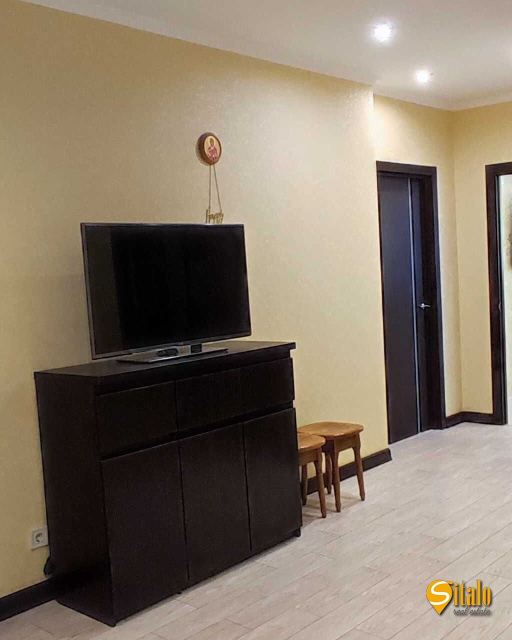 Продажа 3-комнатной квартиры 102.6 м², Ревуцкого ул., 7В