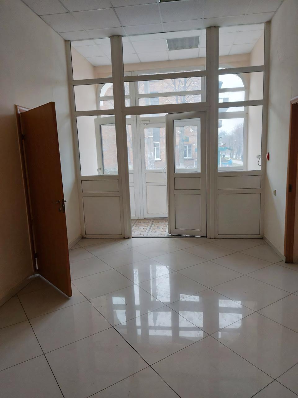 Продажа здания другого назначения 638 м², Героев Небесной Сотни ул., 68/8