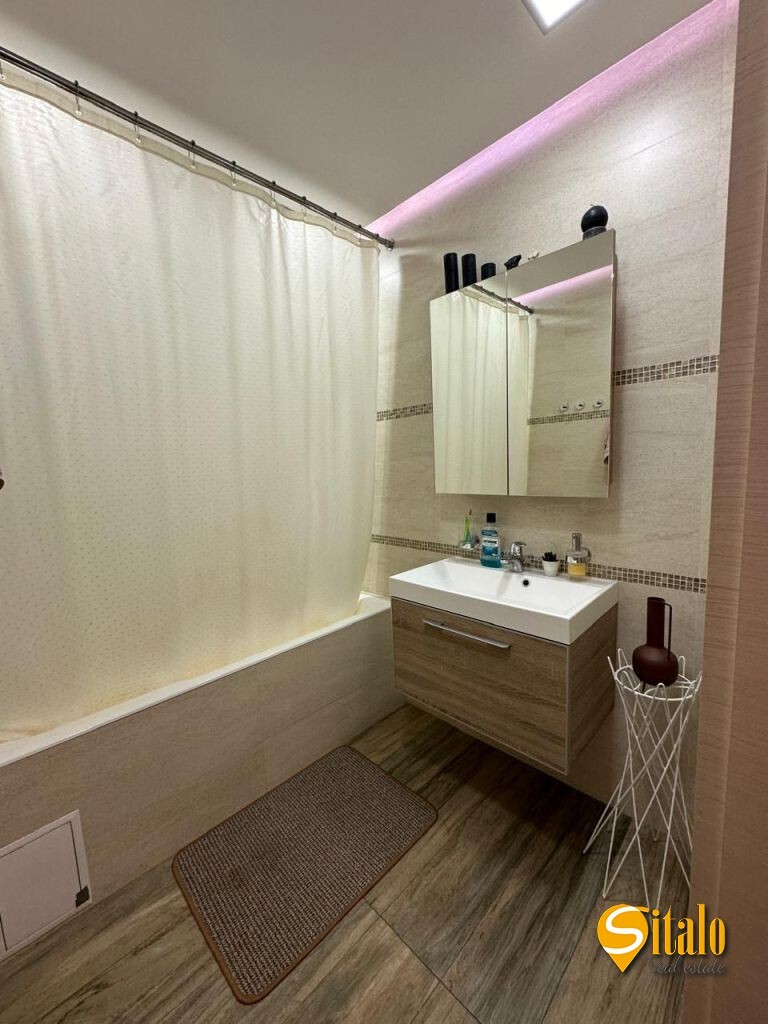 Продажа 3-комнатной квартиры 100 м², Александра Кошица ул.