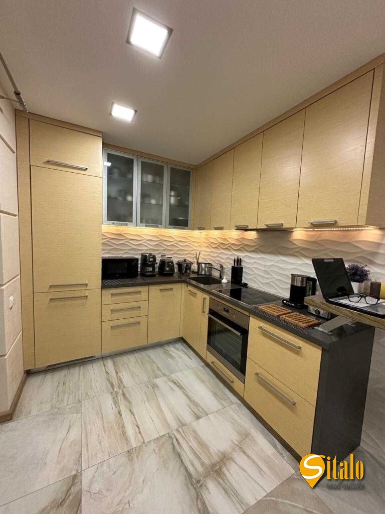 Продажа 3-комнатной квартиры 100 м², Александра Кошица ул.