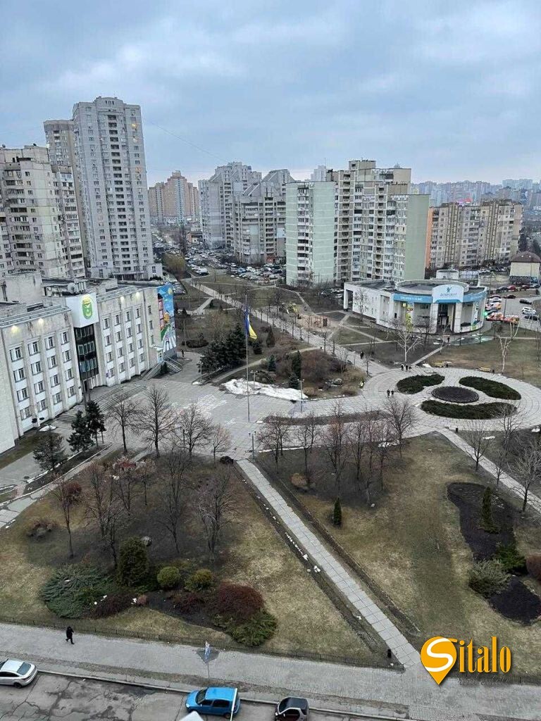 Продажа 3-комнатной квартиры 100 м², Александра Кошица ул.