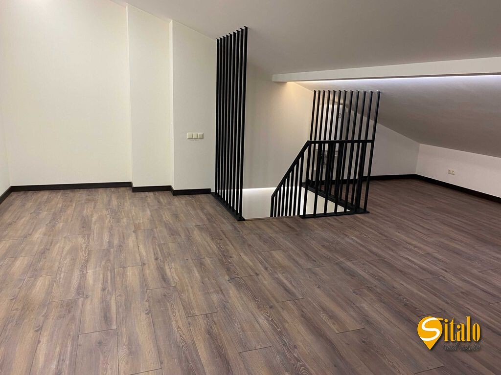 Продажа 2-комнатной квартиры 80 м², Регенераторная ул.