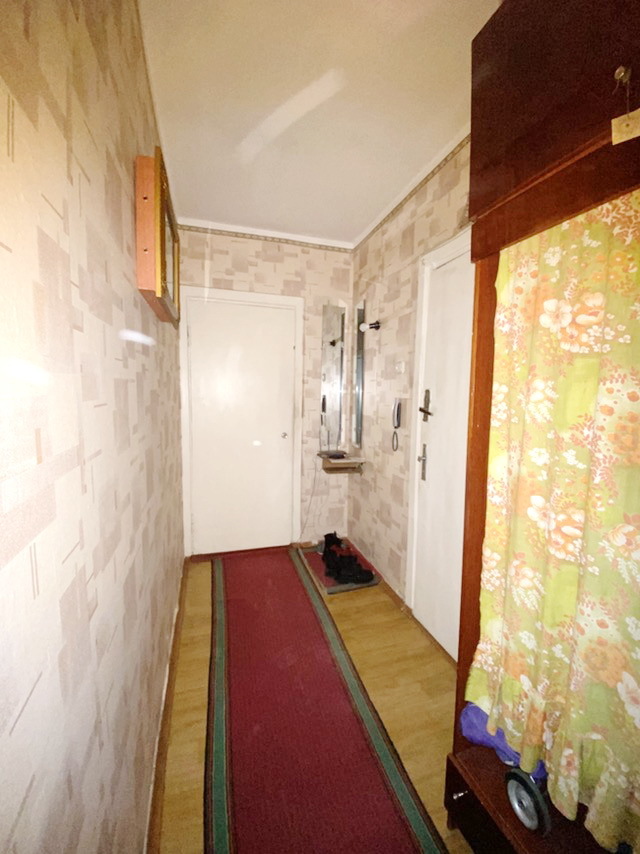 Продажа 2-комнатной квартиры 55 м², Лазурная ул.