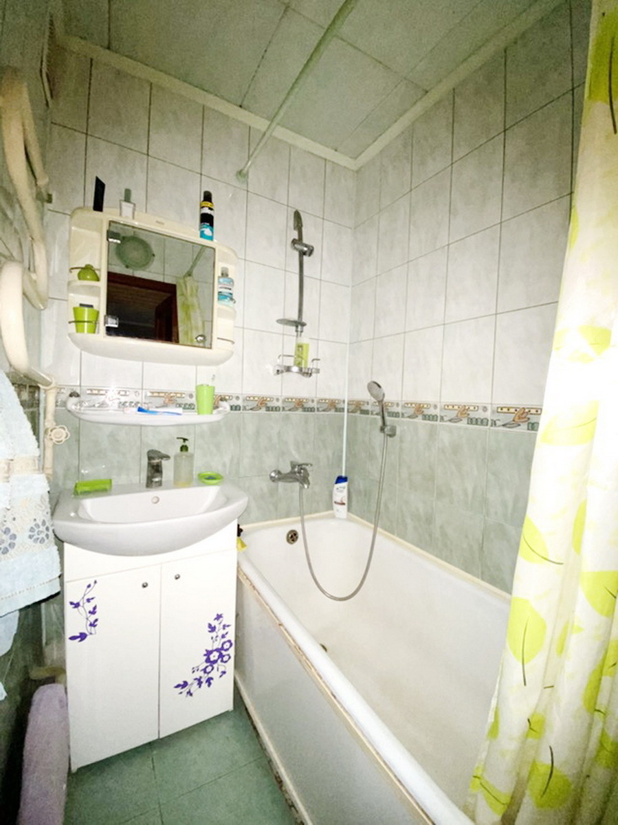 Продажа 3-комнатной квартиры 62 м², Киевская ул.