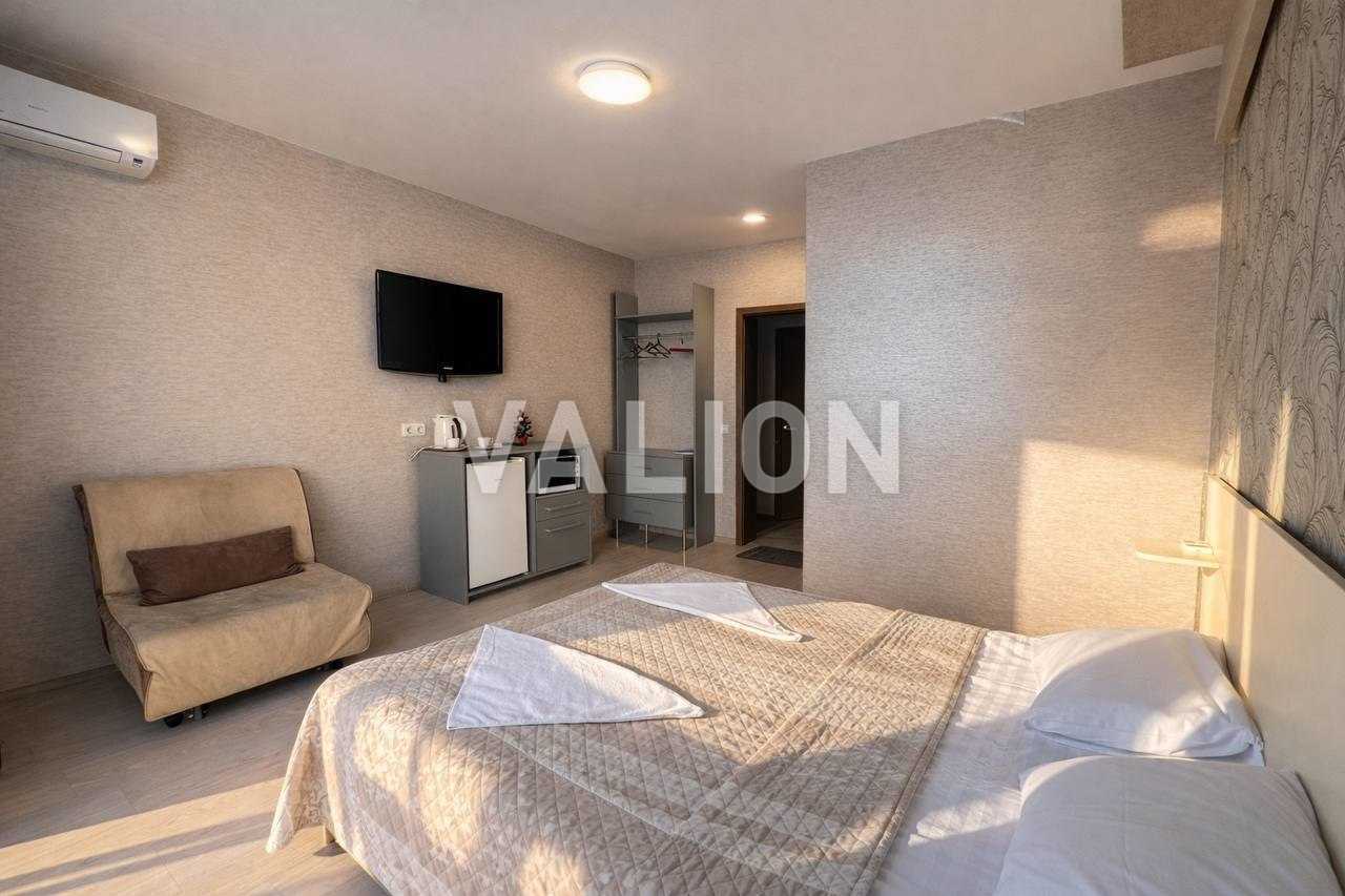 Продажа 2-комнатной квартиры 69.5 м², Михаила Донца ул., Драгоманова, 2а