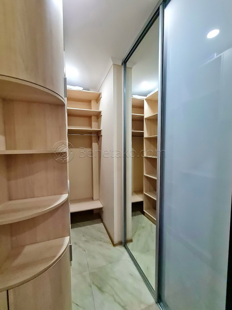 Оренда 3-кімнатної квартири 114 м², Леваневського (Великий Фонтан) пров., Независимости, 8Б