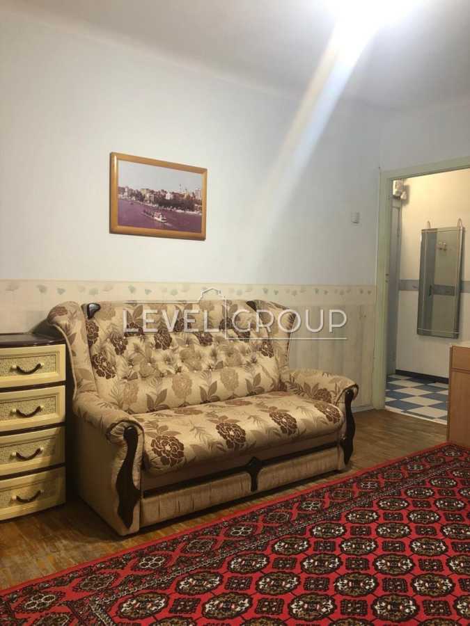 Продажа 1-комнатной квартиры 35 м², Русановская наб., 20