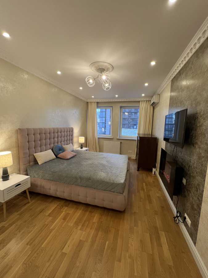 Оренда 3-кімнатної квартири 96 м², Паньковська вул., 27/78