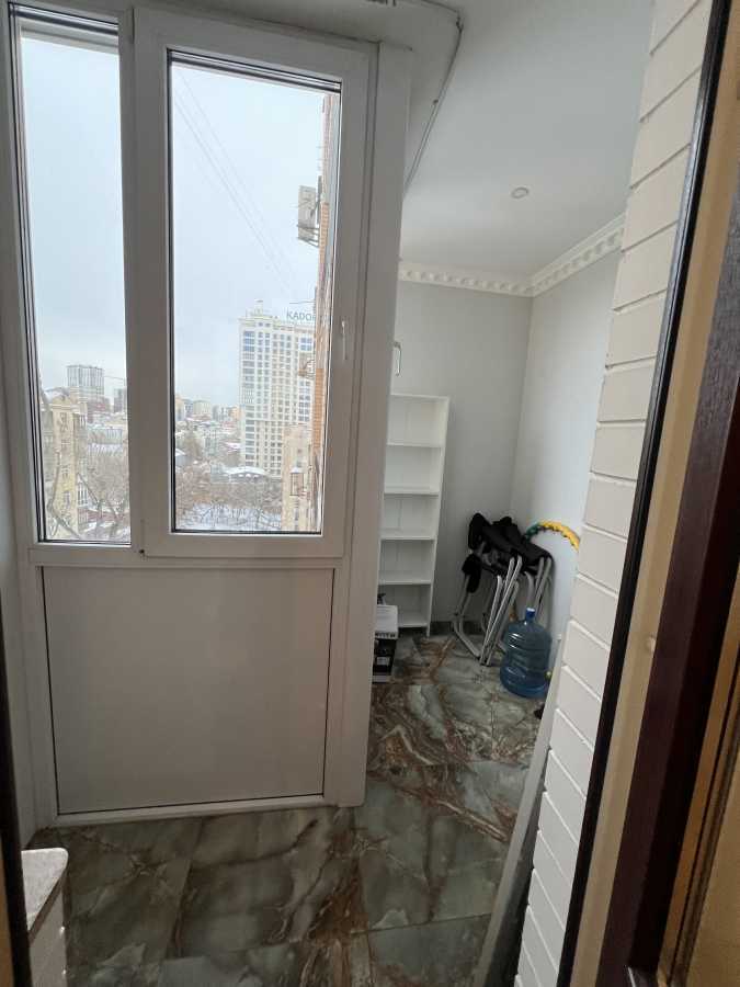 Оренда 3-кімнатної квартири 96 м², Паньковська вул., 27/78