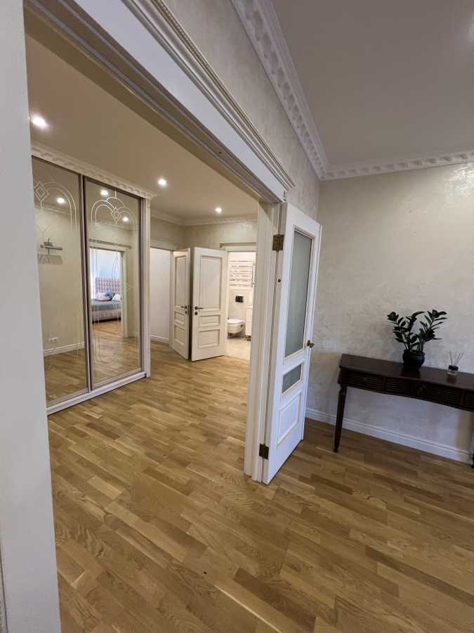 Оренда 3-кімнатної квартири 96 м², Паньковська вул., 27/78