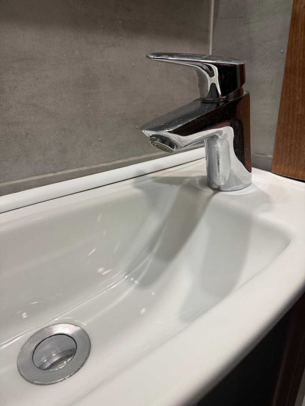 Продажа 3-комнатной квартиры 67 м², Героев просп., 21