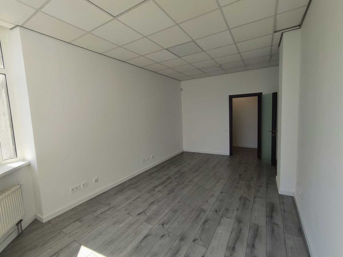 Оренда офісу 190 м², Провіантська вул., 3
