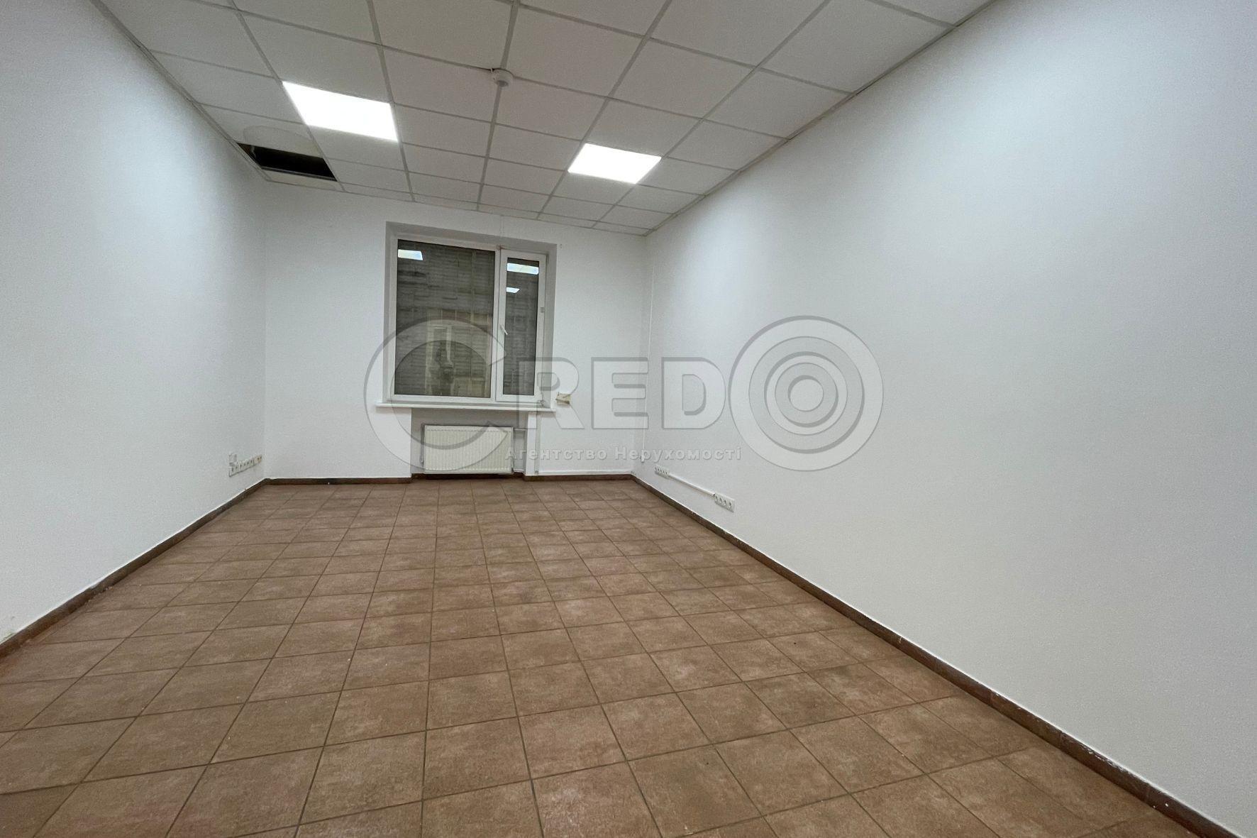 Продажа торгового помещения 75 м², Соборности ул.