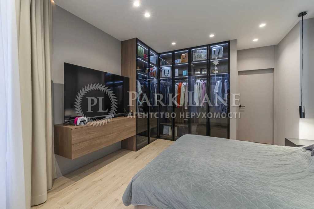 Продаж 2-кімнатної квартири 64 м², Каховська вул., 62А