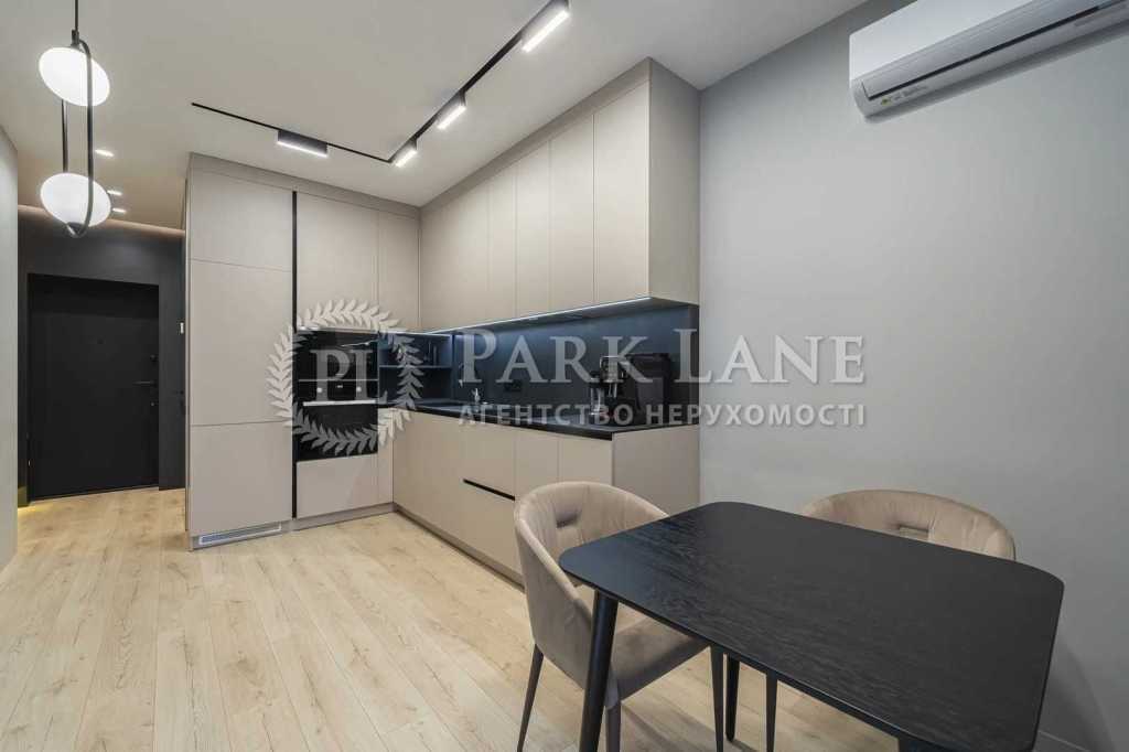 Продаж 2-кімнатної квартири 64 м², Каховська вул., 62А