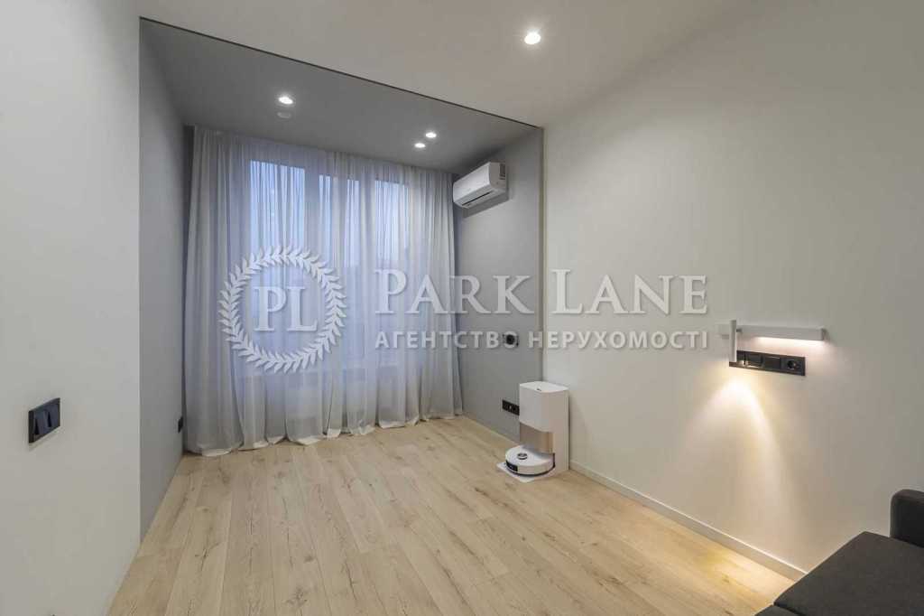 Продаж 2-кімнатної квартири 64 м², Каховська вул., 62А