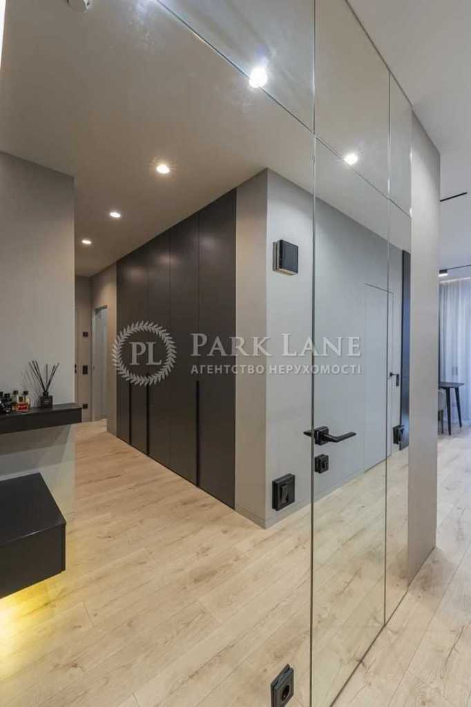 Продаж 2-кімнатної квартири 64 м², Каховська вул., 62А